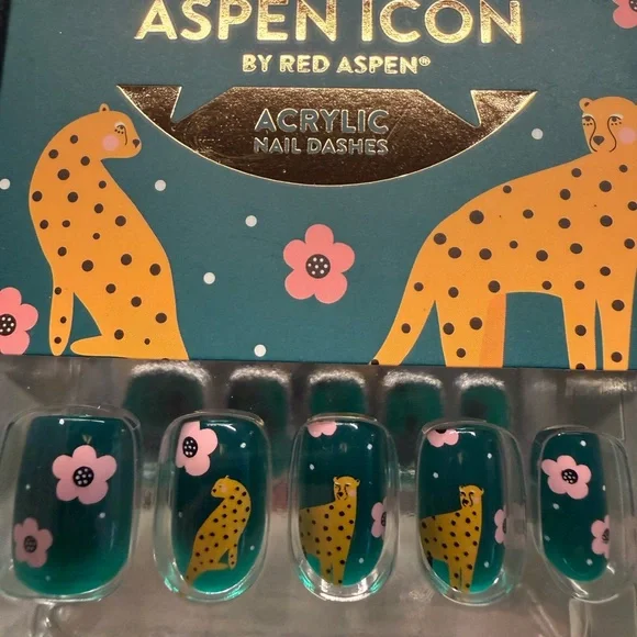 Red Aspen Aspen Icon Soley and the Cheetah Acrylic Nail Dashes NEW - Picture 3 of 3